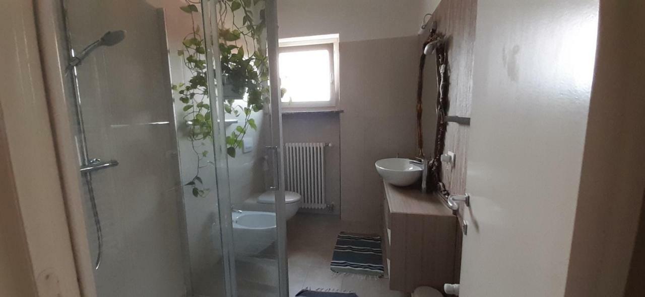 Apartament Il Giardino Colico Zewnętrze zdjęcie